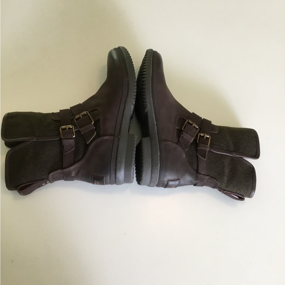 UGG WATERPROOF BOOTS - Picture 2 of 13